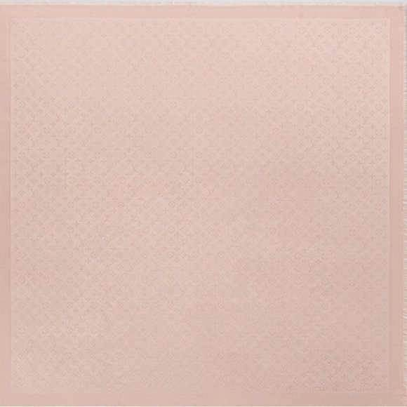 COPY - Louis Vuitton Monogram Shine Shawl - Picture 3 of 12